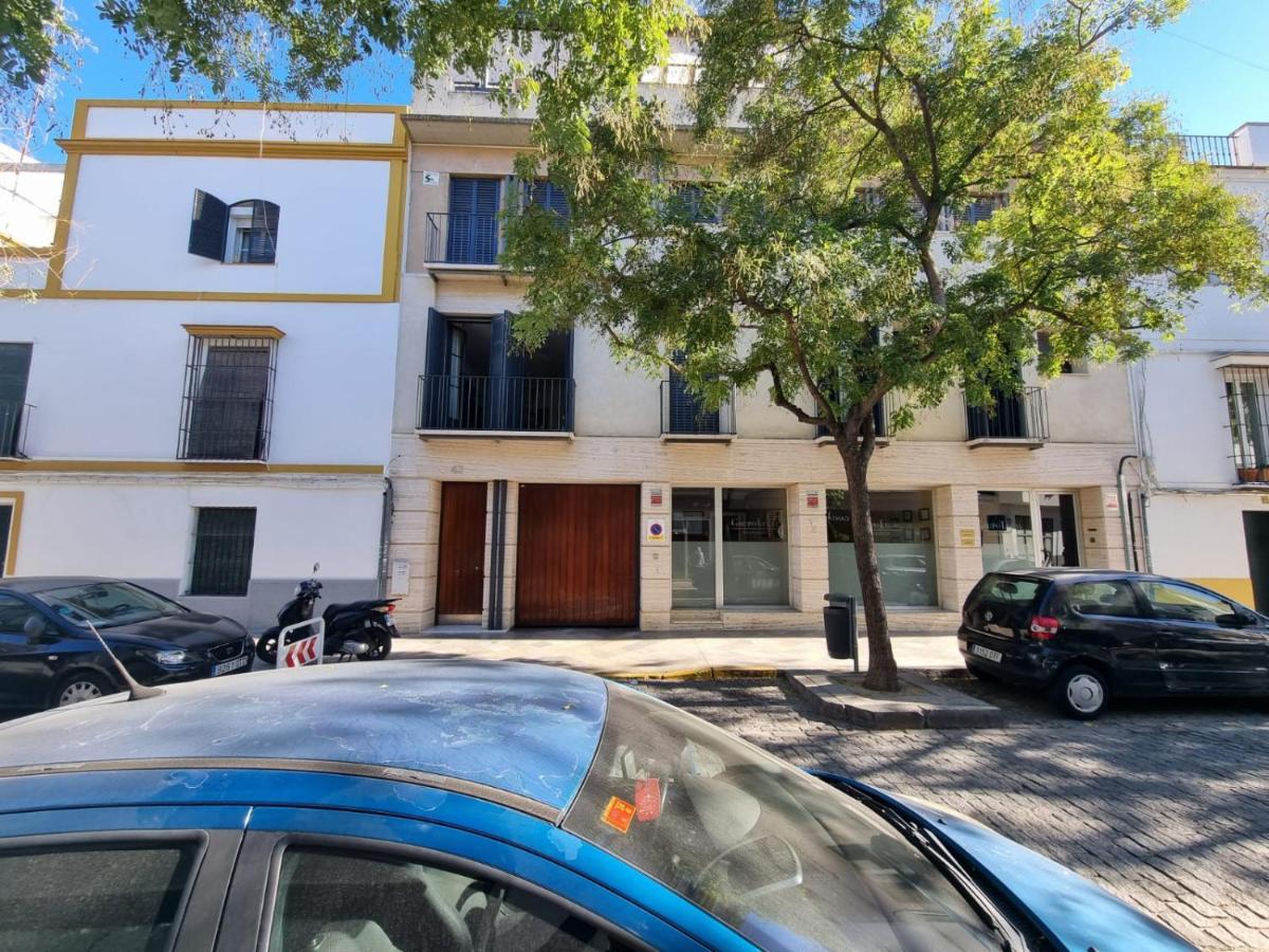 San Bernardo Family Apartment Sevilha Exterior foto