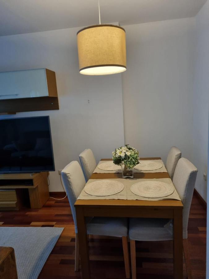San Bernardo Family Apartment Sevilha Exterior foto