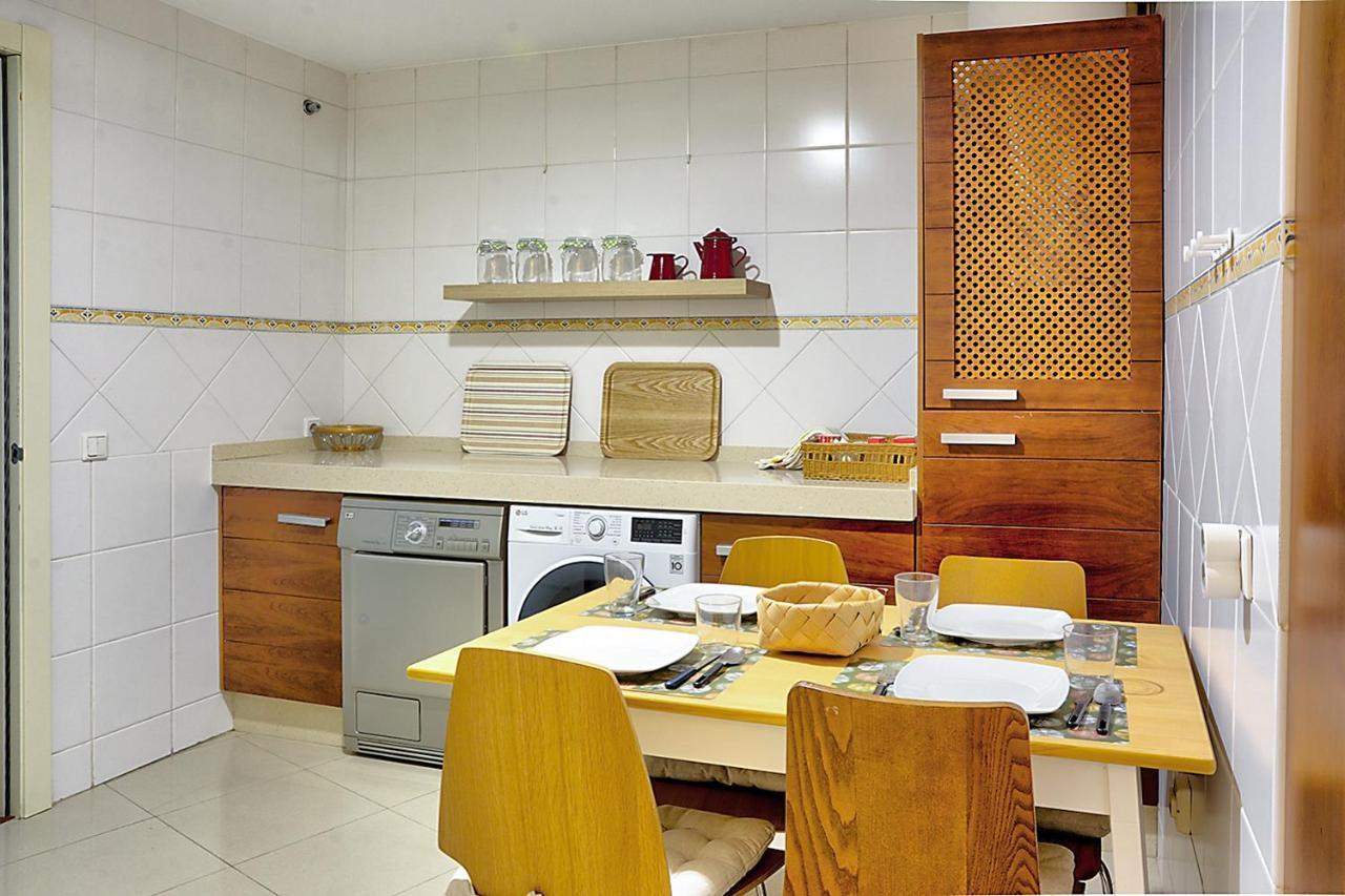 San Bernardo Family Apartment Sevilha Exterior foto