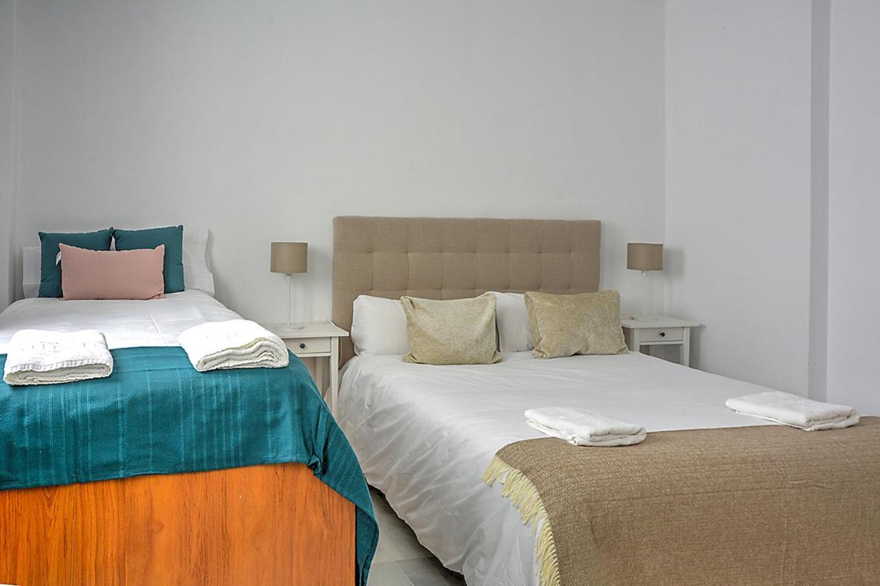 San Bernardo Family Apartment Sevilha Exterior foto